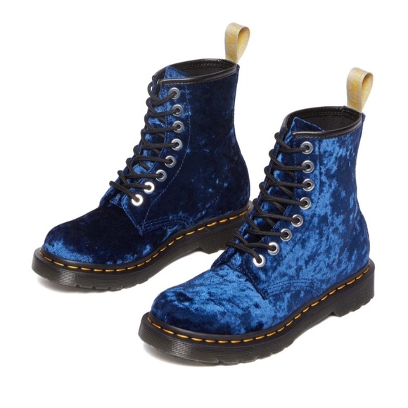 Dr. Martens Shoes - Dr. Martens Womens Vegan 1460